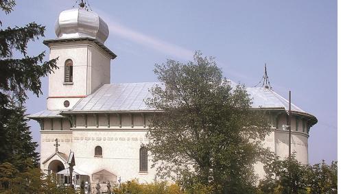 Biserica - vedere exterioară